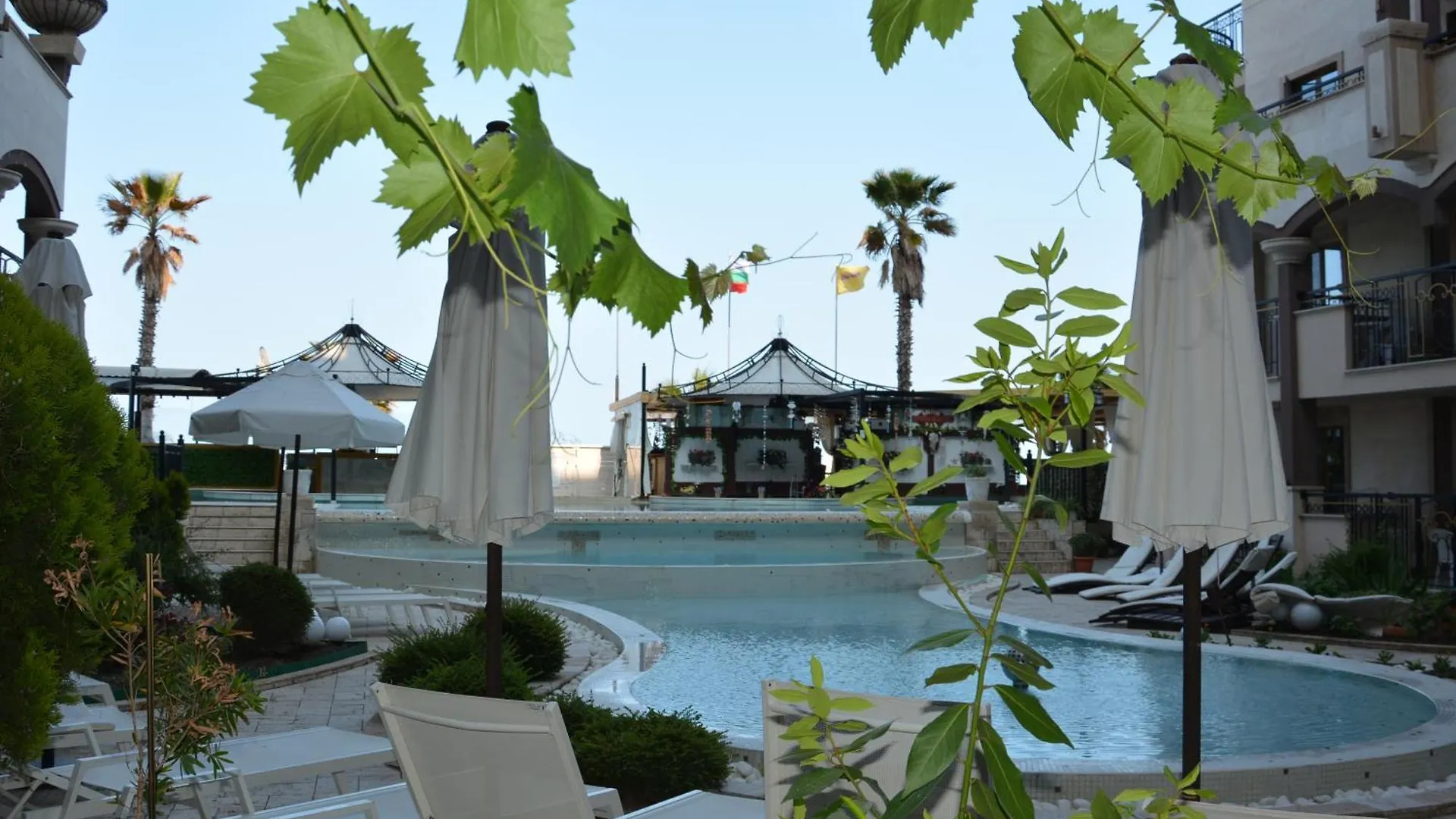 Golden Rainbow Beach Hotel Sunny Beach 4*,