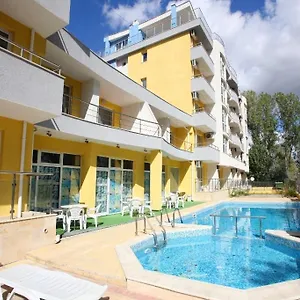 Sofia In Sunny Apartament