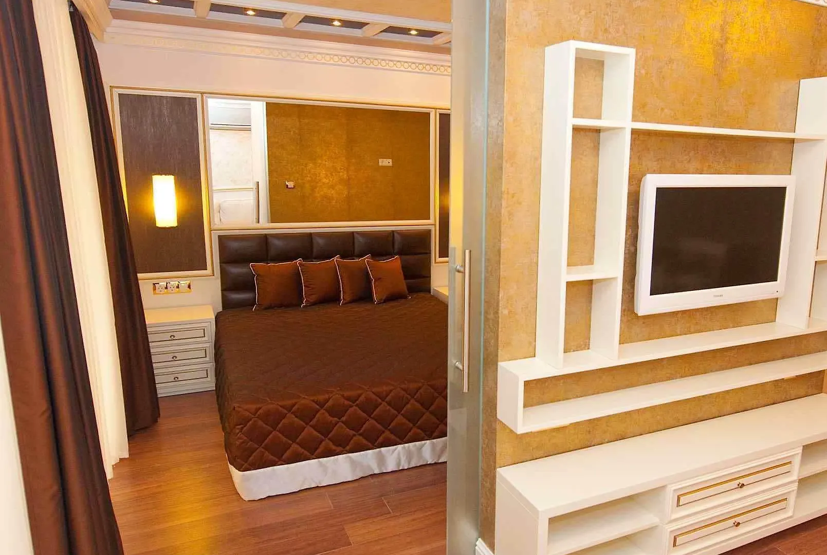 Hotel apartamentowy Golden Rainbow Beach Hotel Słoneczny Brzeg